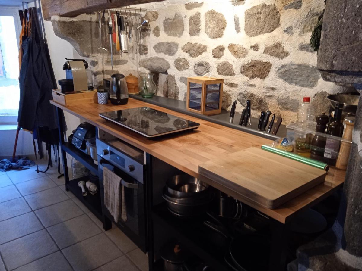 Tour Medievale De L'An Mille Lägenhet Loudes Exteriör bild